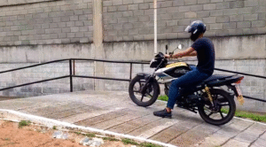 Detran-PR retira rampa do exame prático de motos