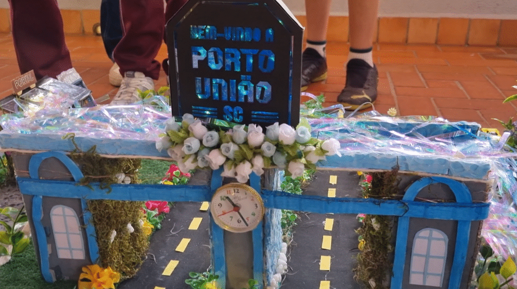 Alunos apresentam ideias inovadoras para cidades do futuro