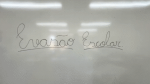 Projeto regional combate evasão escolar com apoio às famílias