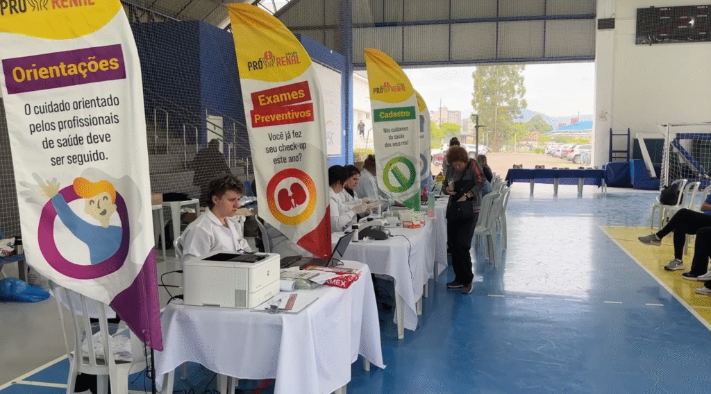 Feira de saúde no Sesc mobiliza comunidade contra doenças renais