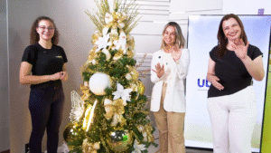 Tendências de Natal 2024: borboletas e bolas gigantes