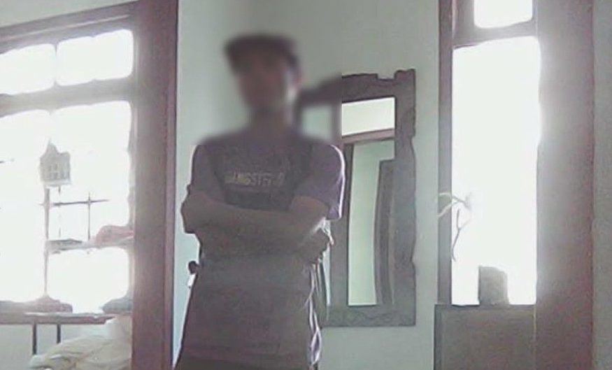 Estúdio de beleza é invadido por homem armado