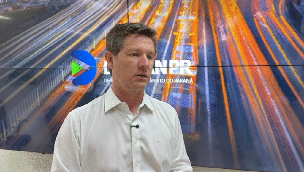 Detran-PR alerta para golpes com CNH Social