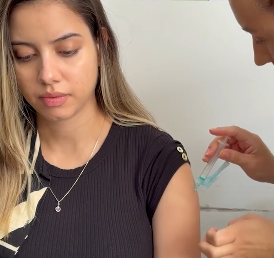 Vacinação contra VSR começa para gestantes no Paraná