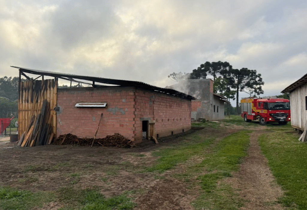 Incêndios em estufas de fumo preocupam fumicultores