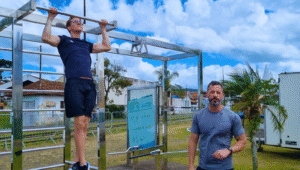 Calistenia cresce como prática acessível e eficaz