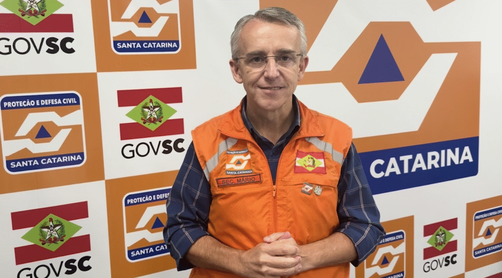 Defesa Civil reforça alertas por SMS em SC