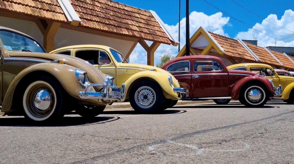 Dia Nacional do Fusca reúne apaixonados em União da Vitória