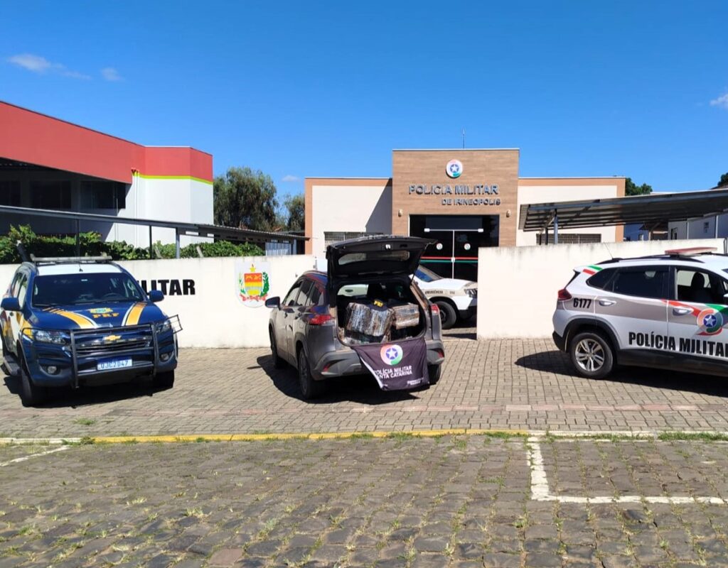 PRF apreende 529 kg de maconha em Canoinhas