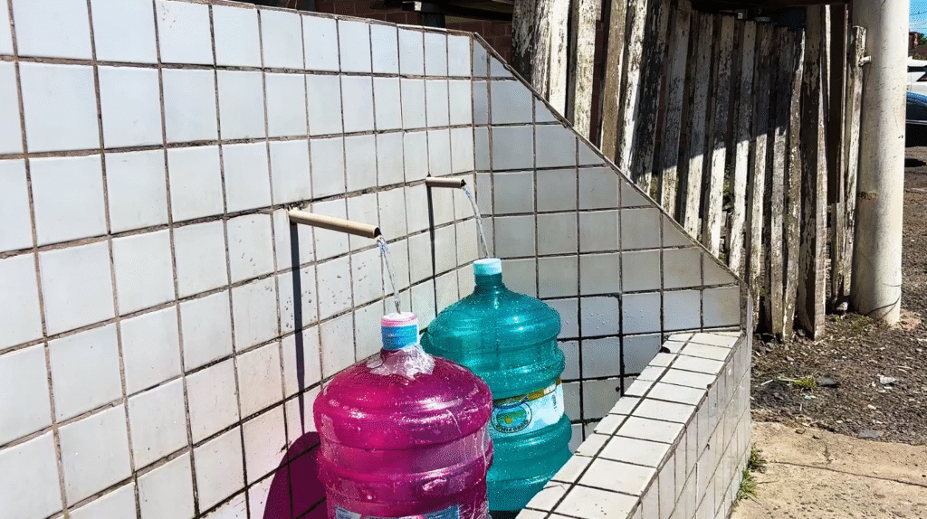 Água da bica pode esconder riscos, alertam especialistas