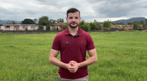 Porto União reforça limpeza de terrenos com multas