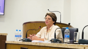 Vereadora critica viagens a Curitiba para consultas