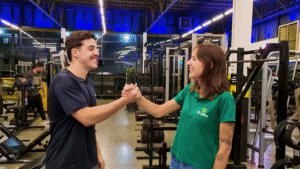 Jovem de União da Vitória brilha no powerlifting