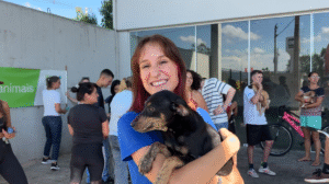 Feira de adoção dá novo lar a animais resgatados