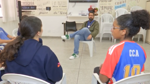 Escolas ensinam respeito e combatem violência de gênero