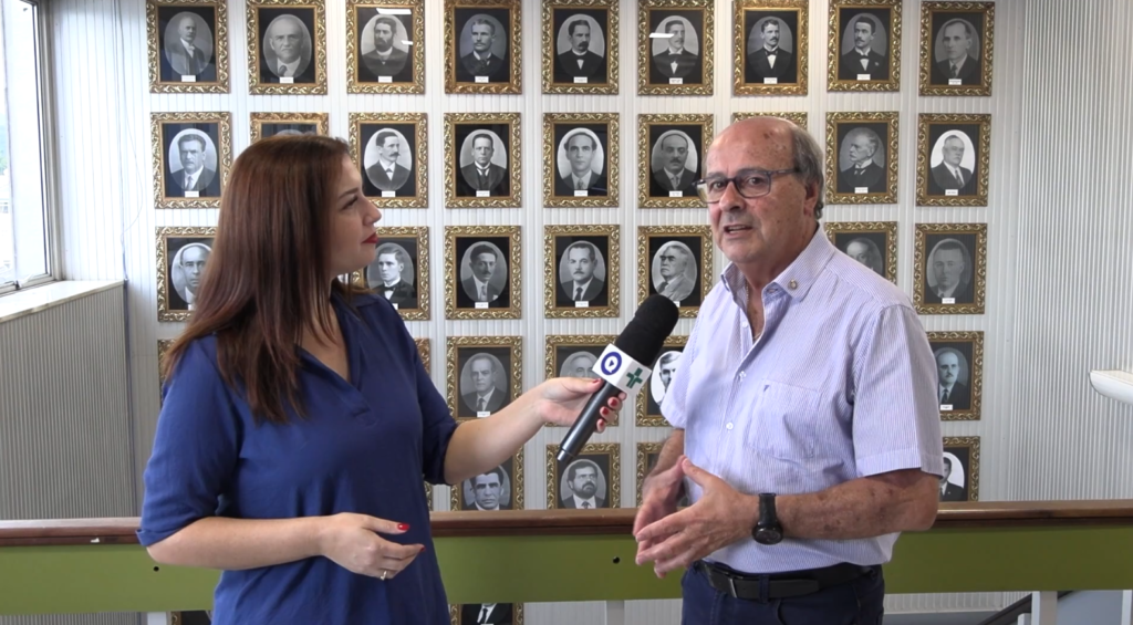 União da Vitória celebra ex-prefeitos com galeria