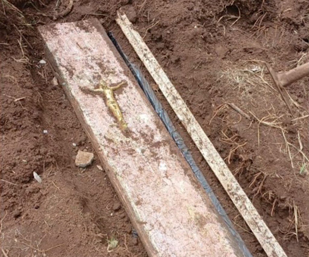 Morador encontra ossada em quintal de Três Barras