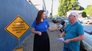 Erro em placas chama atenção no Maio Amarelo