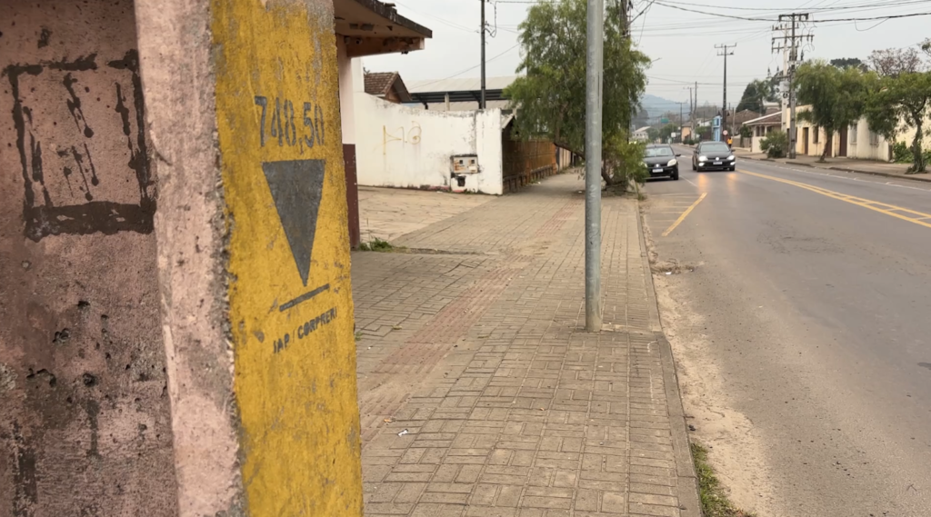 Postes revelam história das cheias em União da Vitória