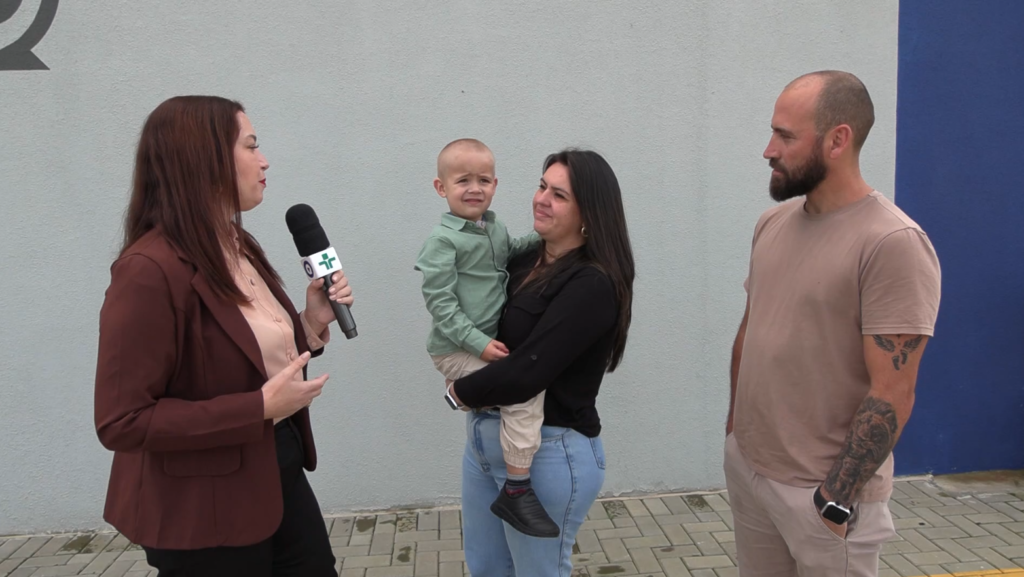 PM auxilia família em emergência com criança