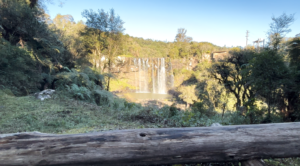 Cachoeira Salto do Rio Bonito atrai visitantes em Porto União