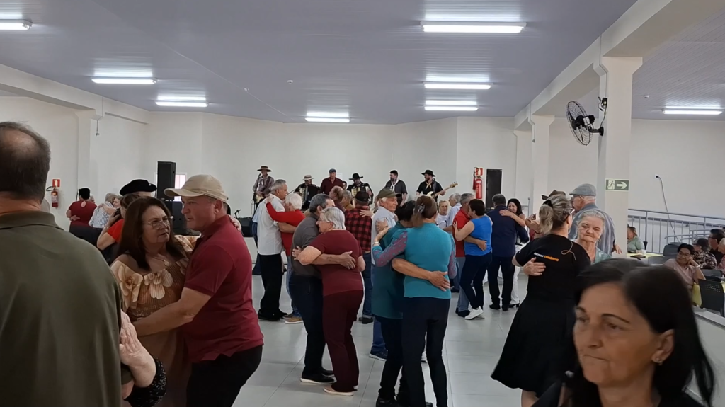 Paula Freitas celebra Festa da Melhor Idade